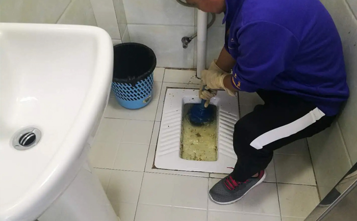 札达疏通蹲坑